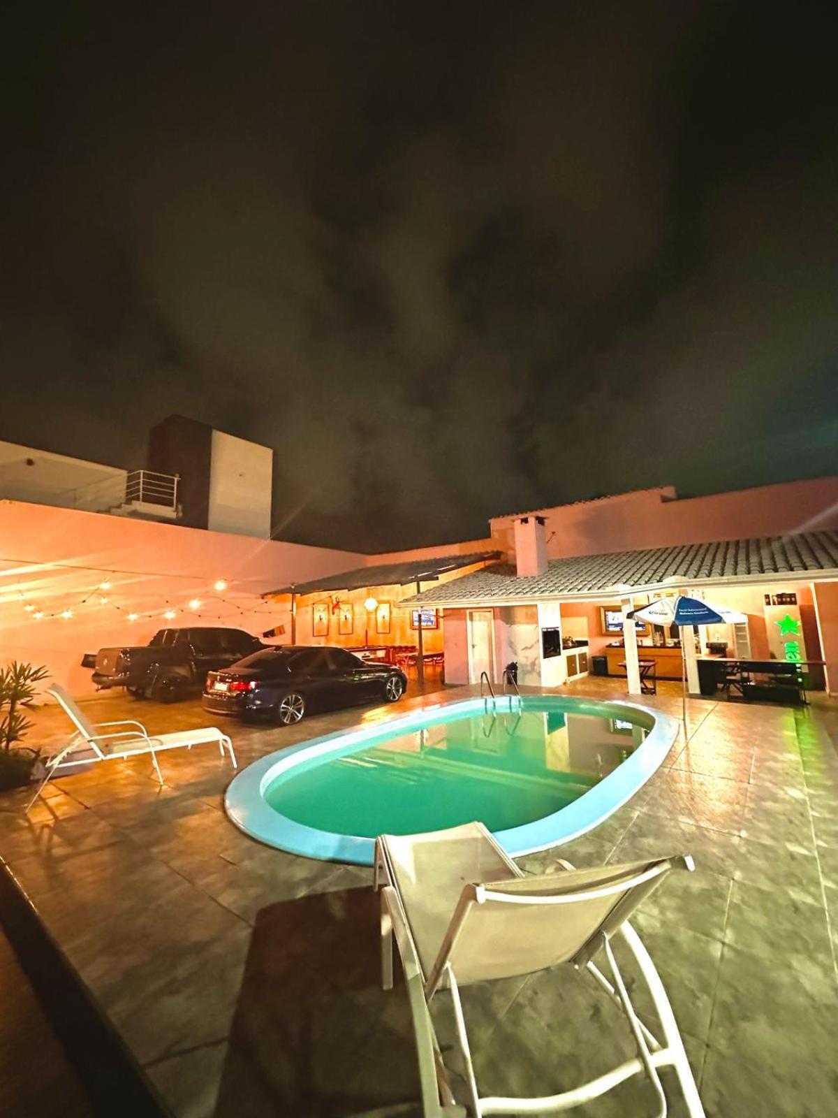 לינה וארוחת בוקר Balneário Camboriú Casa / Pousada Penelope מראה חיצוני תמונה